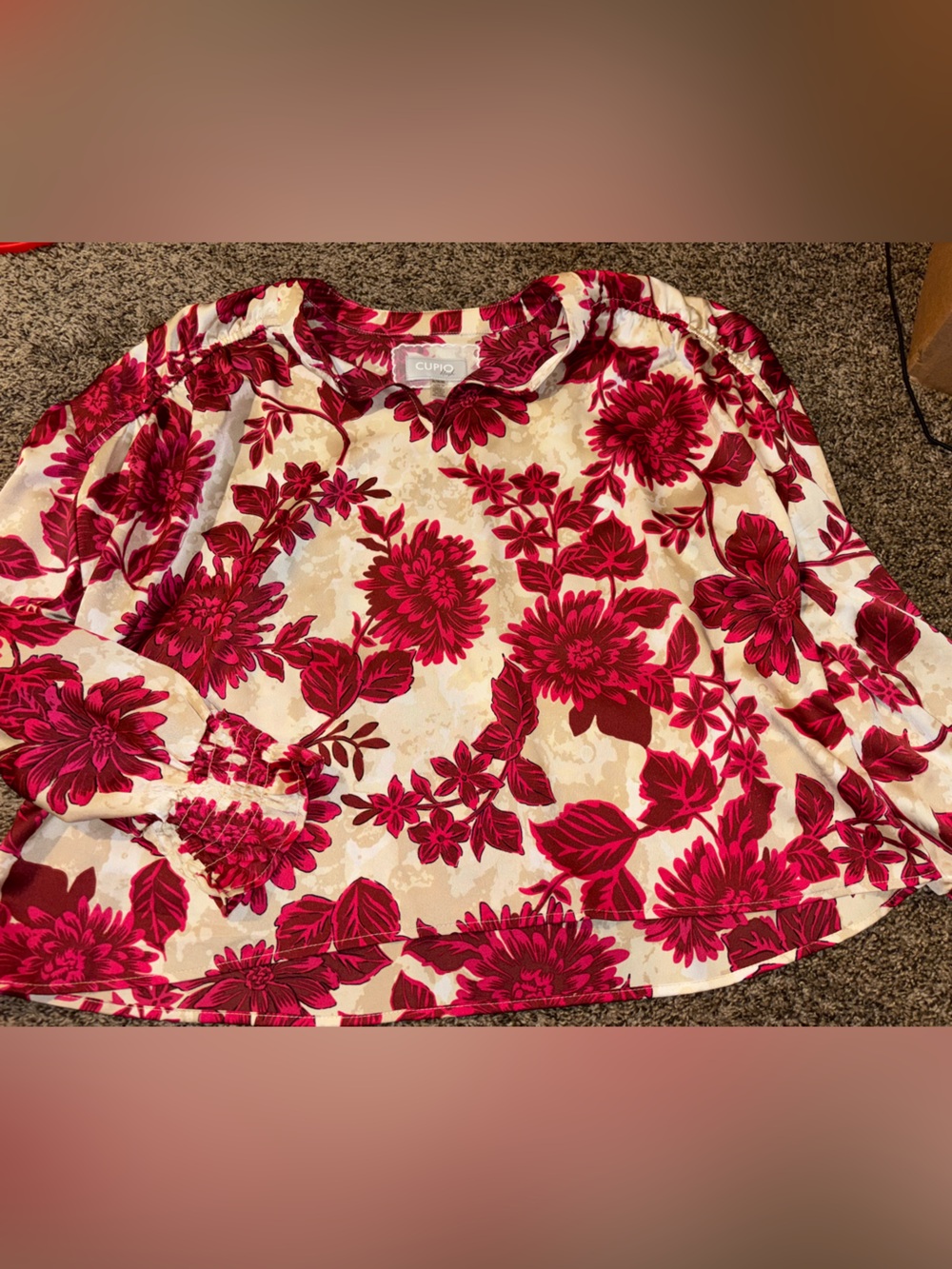 Cupio Pink and Cream Floral Satin Blouse